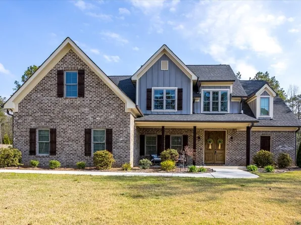 303 Tuxedo Cir, Forsyth, GA 31029