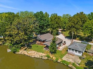 8009 E 256th St, Freeman, MO 64746