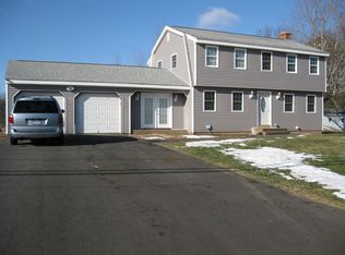 201 Woodland Ave, Bloomfield, CT 06002