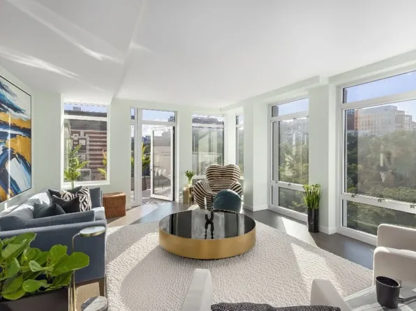 371 West 123rd Street image 1 of 13