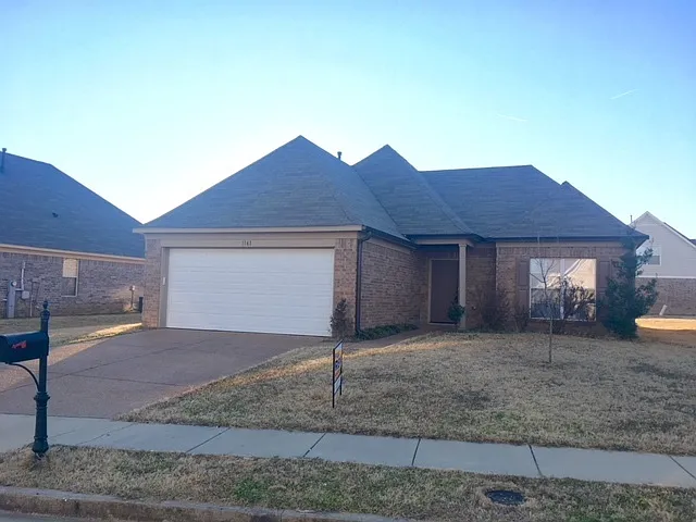 1161 E Cortona Cir