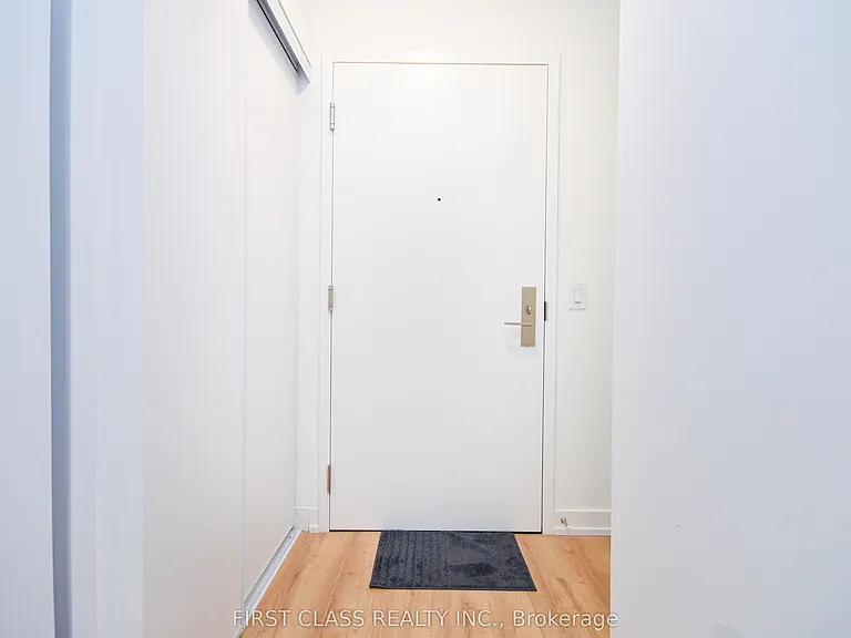 135 Liberty St — Photo 23