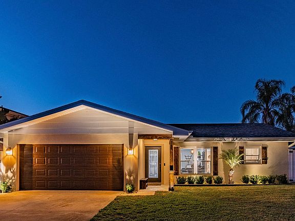 NO FLOODING AT ALL FROM THE HURRICANES AND NO WATER INTRUSION EVEN TOUCHED THE POOL
 We sit at a high elevation and have all hurricane impact windows and doors and new roof. EVERYTHING NEW FROM 5 YEARS AGO!