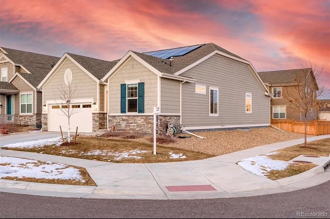 3 bed, 1872 sqft, $4,200 — Photo 2