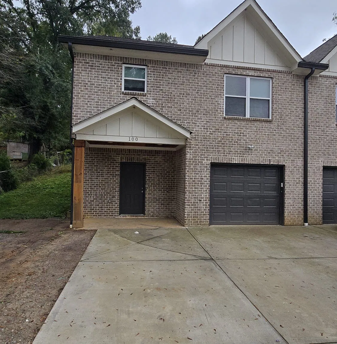 3 bed, 2.5 bath, $2,400 — Photo 1