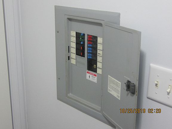 3rd image of 49851 Jefferson Dr