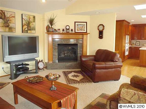 2nd image of 3144 NW Buttercup Dr