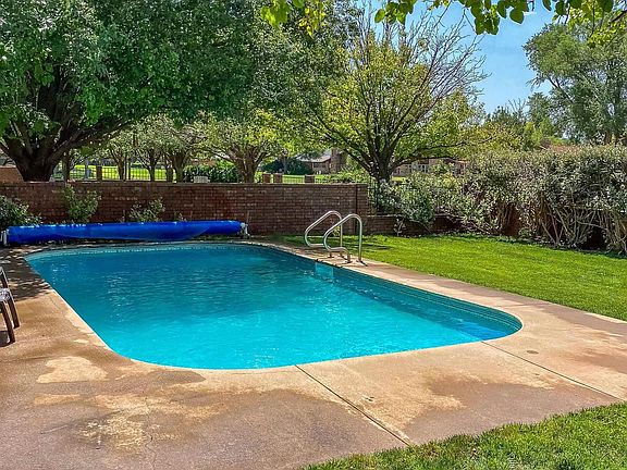 4th image of 1801 Saint Andrews Dr