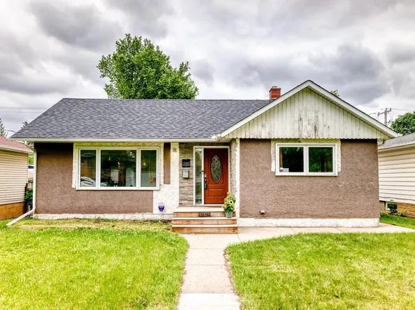 12423 75th St NW, Edmonton, AB T5B 2C1