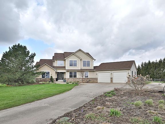 2nd image of 2313 Horseshoe Rd