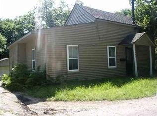 1046 31st St, Moline, IL 61265