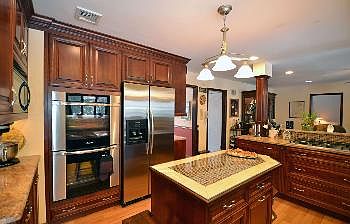 5th image of 512 Bernita Dr