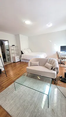 Rented by Oxford Property Group | media 6