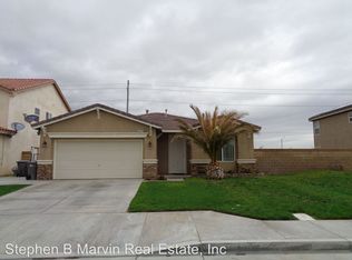 5803 Golding Dr, Lancaster, CA 93536