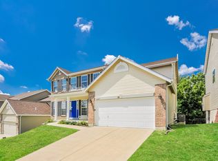 8047 Pinetop Dr, Saint Louis, MO 63129