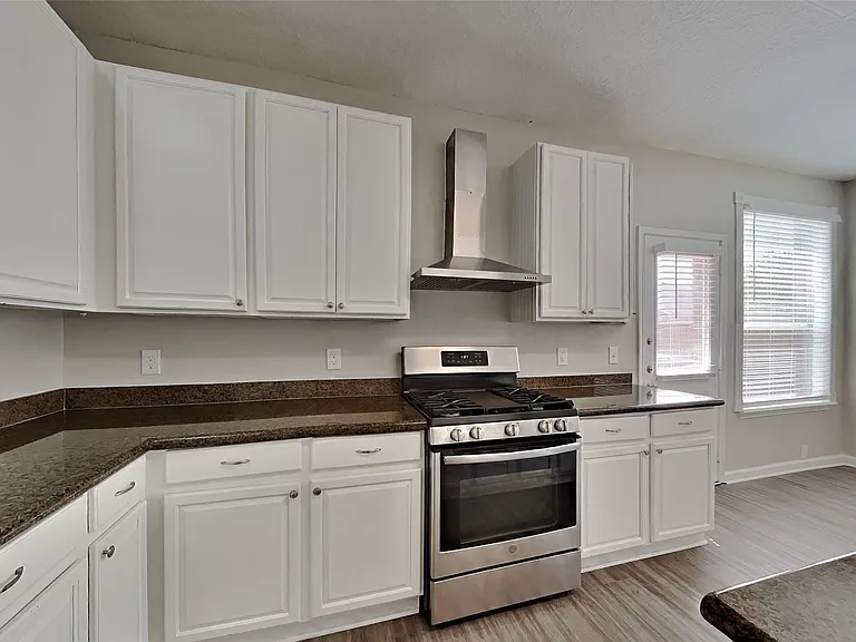 18706 Woodglen Shadows Dr — Photo 10