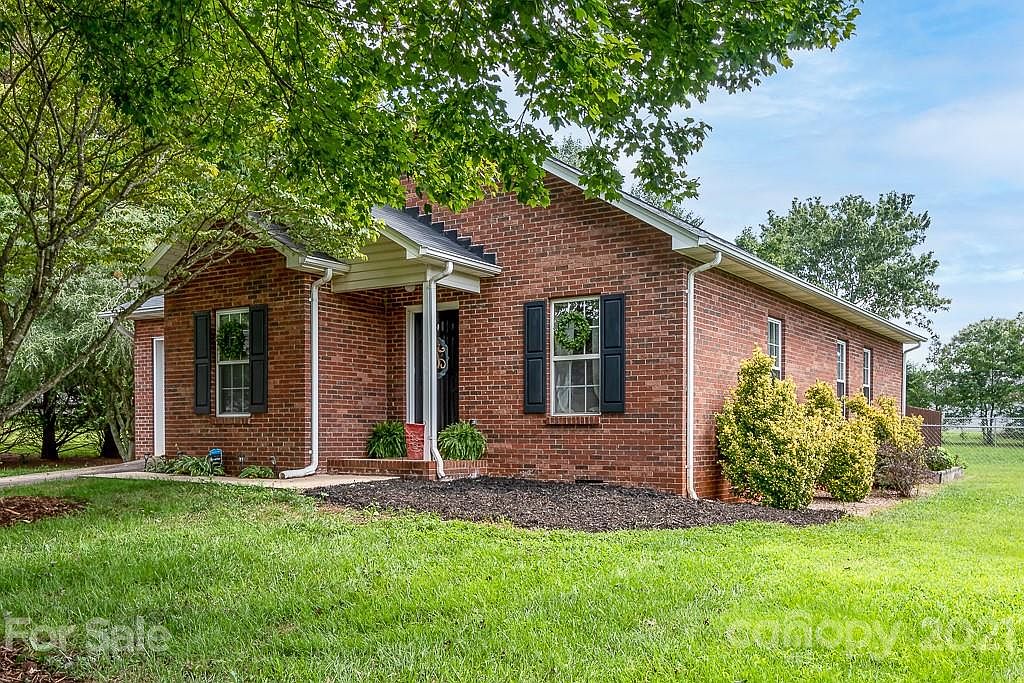 5042 Gateway Dr, Claremont, NC 28610 Zillow