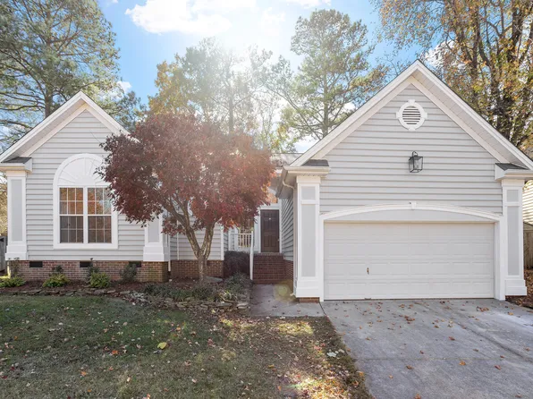 2416 Buckwater Ct, Raleigh, NC 27615