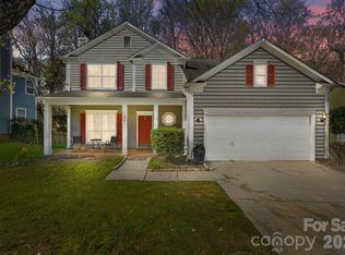 8701 Kirkley Glen Ln, Charlotte, NC 28215