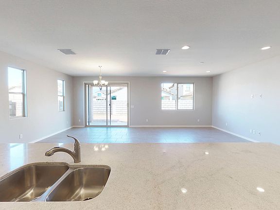 5th image of 18238 W Via Montoya Dr
