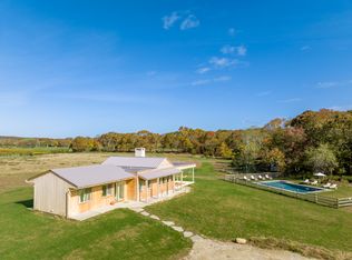 677 Lumber Ln, Bridgehampton, NY 11932