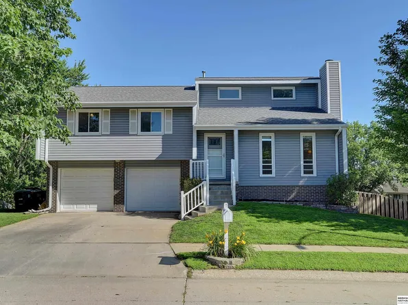 2220 N 127th Cir, Omaha, NE 68164