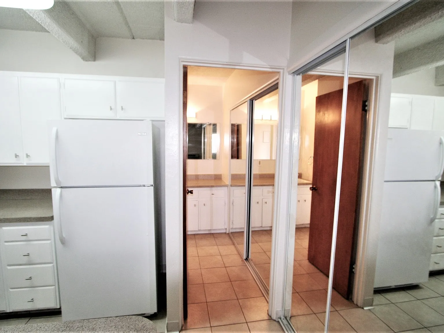 Studio, 400 sqft, $950 — Photo 4
