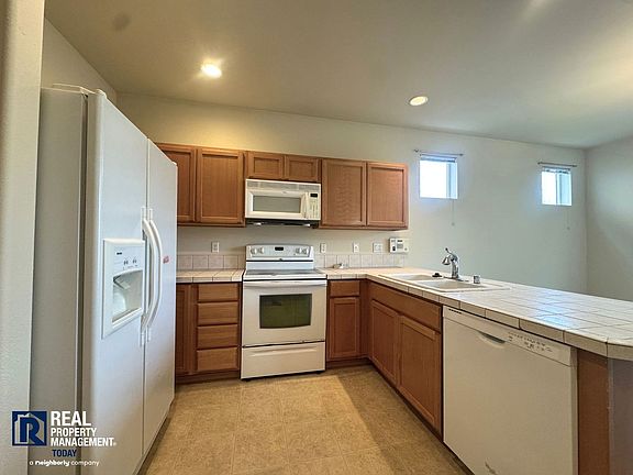3rd image of 18807 97th Avenue Ct E