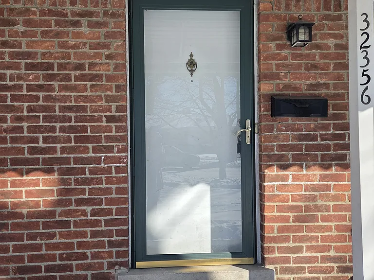 32356 Loomis Dr — Photo 3