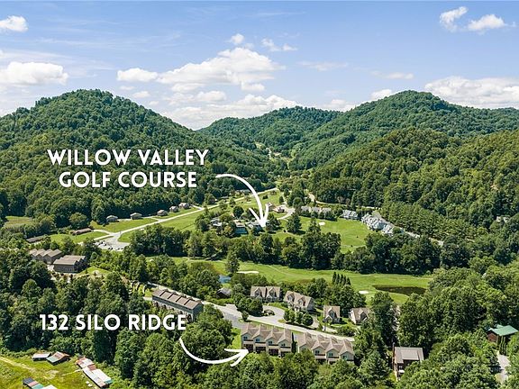 3rd image of 132 Silo Ridge Lane #132
