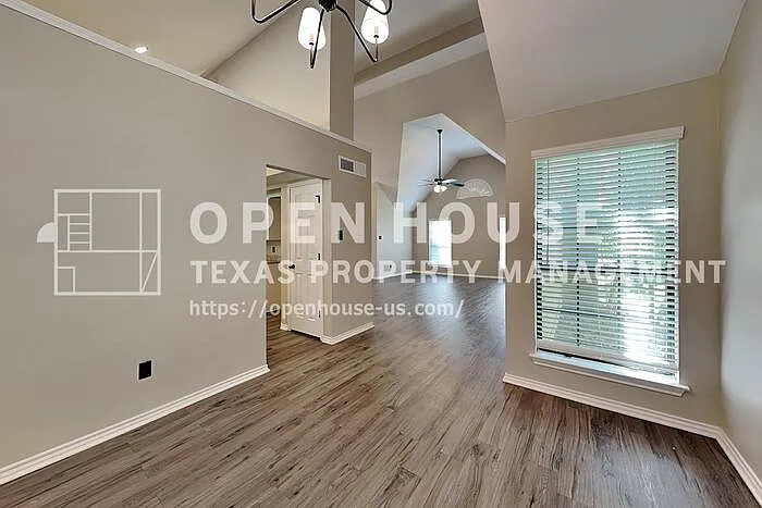4161 Heartstone Dr — Photo 8