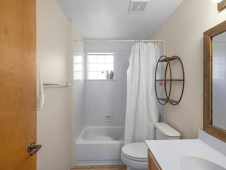 3224 Nizhoni Dr — Photo 9