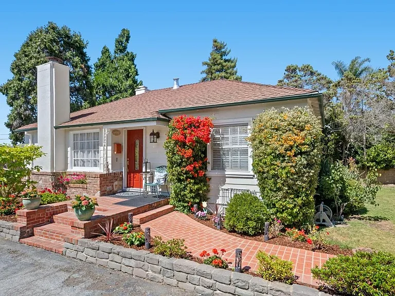 108 Burlingame Ave — Photo 1