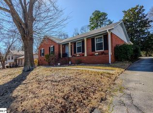 219 Fieldcrest Ln, Spartanburg, SC 29301