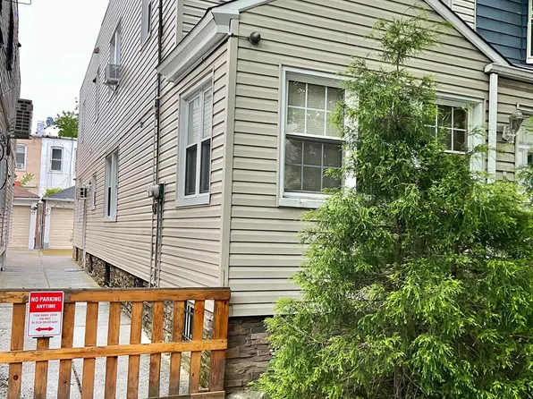 75-09 60 Place, Glendale, NY 11385