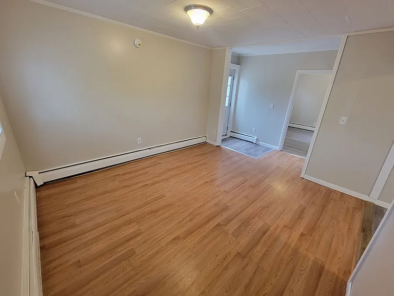 514 Hanover St — Photo 6