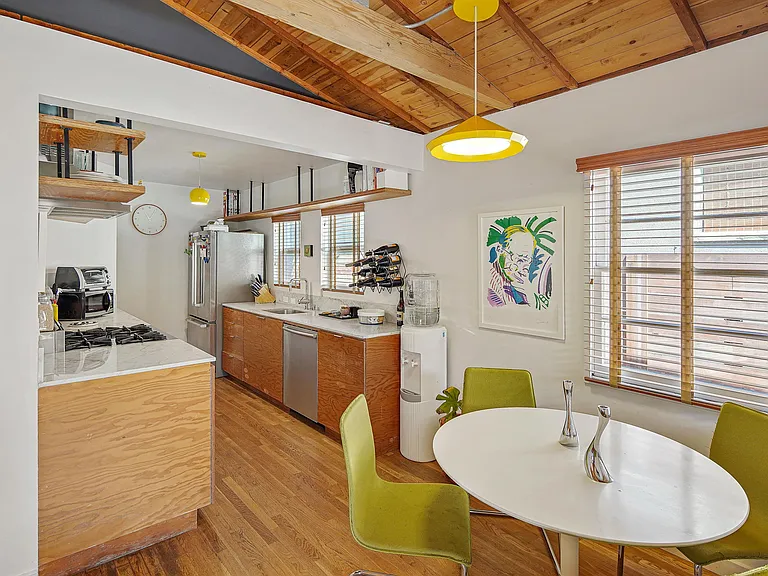 671 Oxford Ave — Photo 15