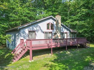 1019 Lancaster Dr, Bushkill, PA 18324
