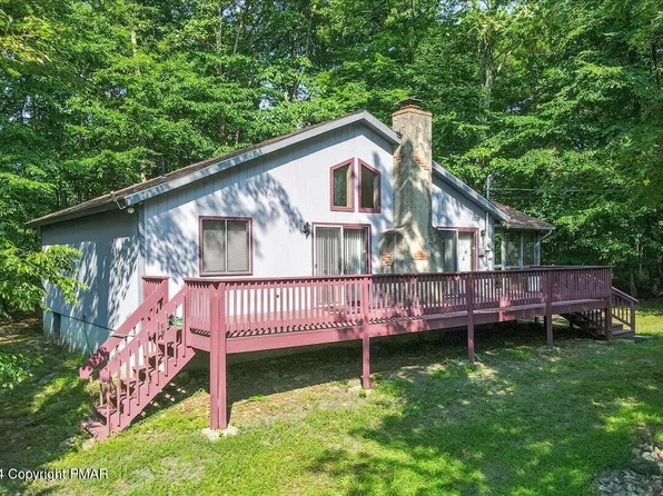1019 Lancaster Dr, Bushkill, PA 18324