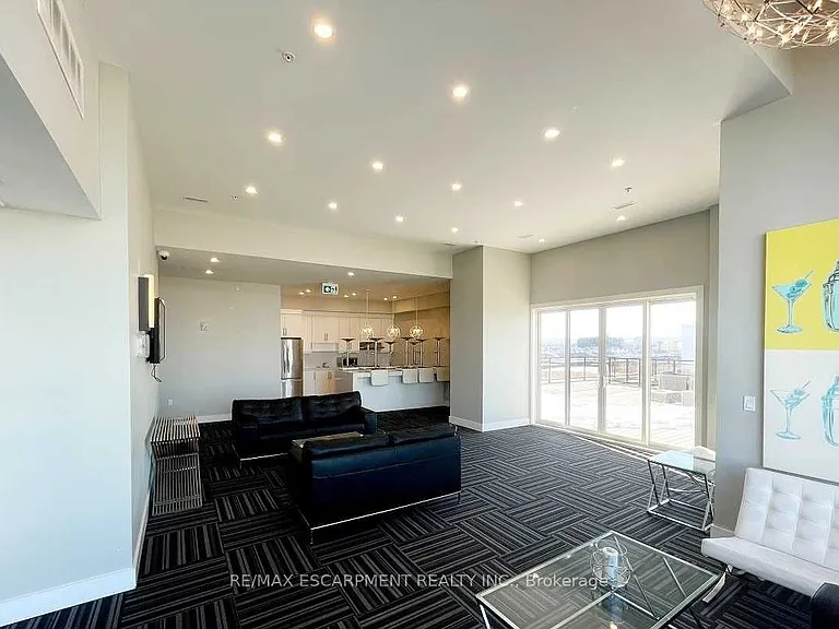 640 Sauve St #509 — Photo 12