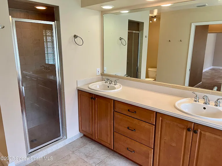 2372 Windham Dr — Photo 17