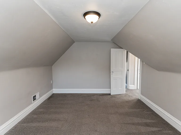 2225 Bensonia Ave — Photo 8