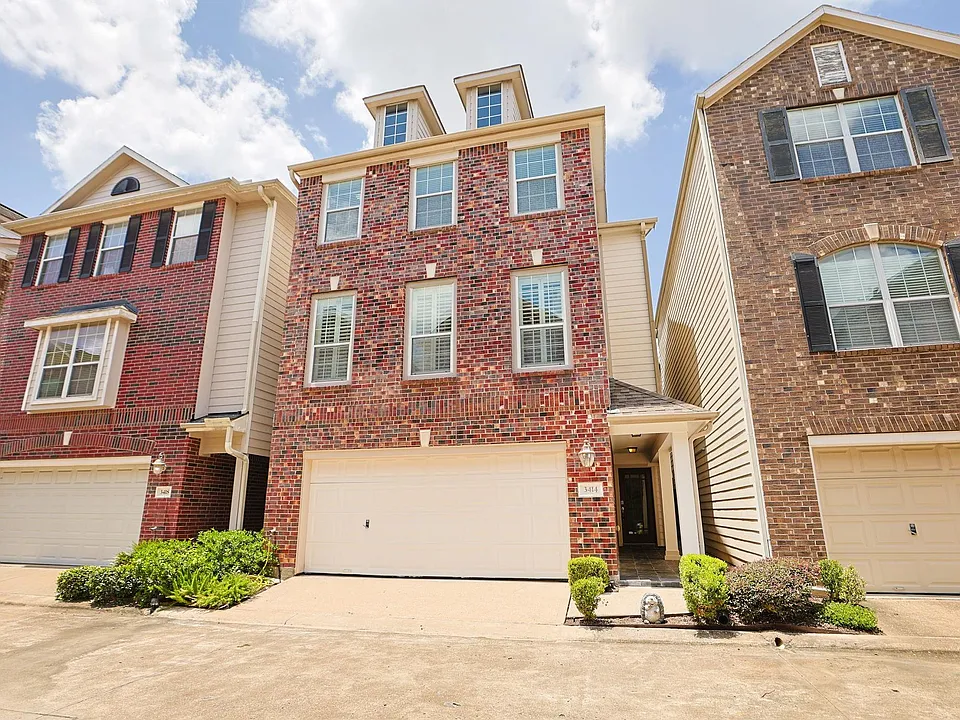 3414 Skyline Village Dr