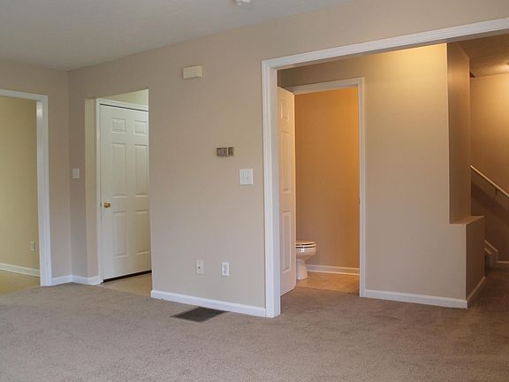 4th image of 102 Parker Pl