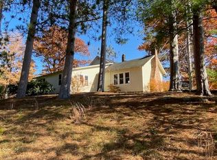 44 Pleasant View Rd, Bradford, NH 03221
