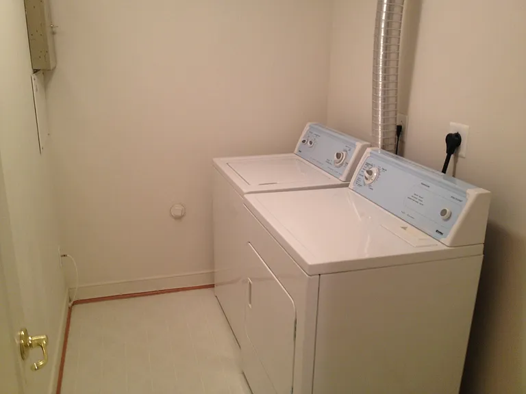 13005 Taxi Dr — Photo 29