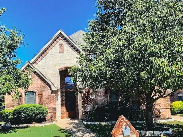 6725 S Fork Dr, North Richland Hills, TX 76182