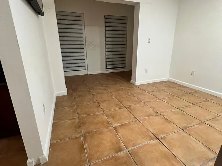 11510 SW 5th St — Photo 13