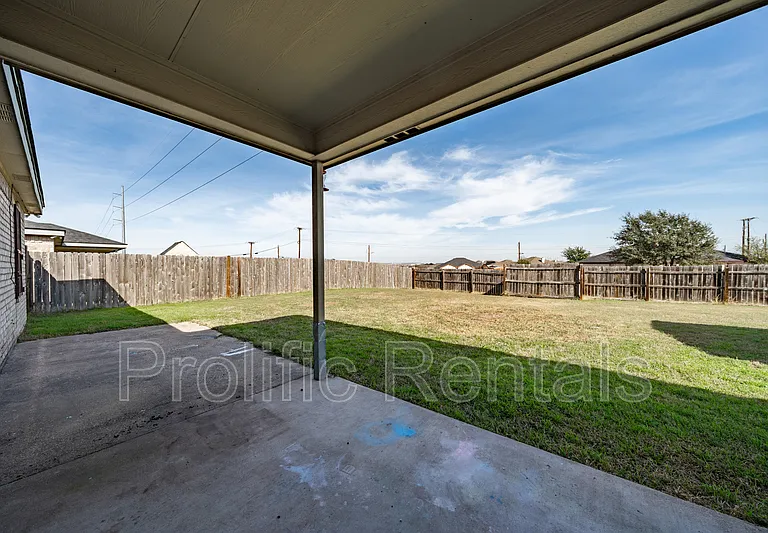 3211 Tom Lockett Dr — Photo 24