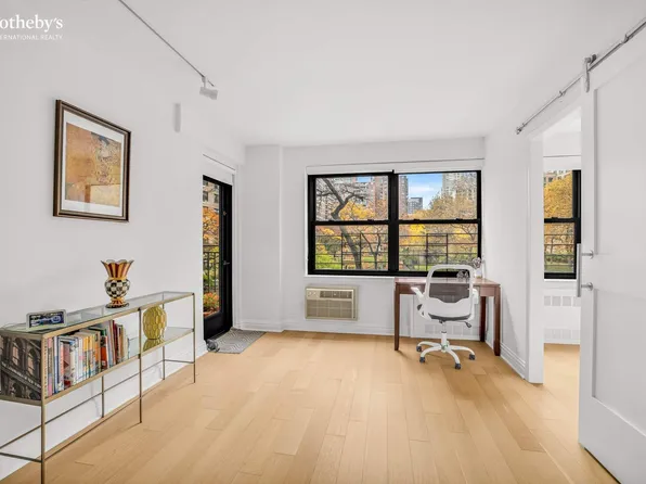 205 West End Avenue image 5 of 10